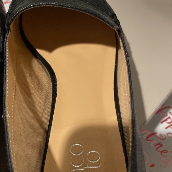 Women - Picture 4 of 7